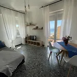 2-bedroom Sunny Sea View With Balcony, La Casa Di Christine