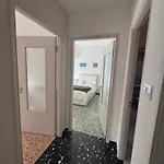 2-bedroom Sunny Sea View With Balcony, La Casa Di Christine Appartement *