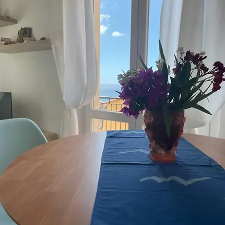 Apartmán 2-bedroom Sunny Sea View With Balcony, La Casa Di Christine Monterosso al Mare