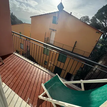Apartmán 2-bedroom Sunny Sea View With Balcony, La Casa Di Christine *